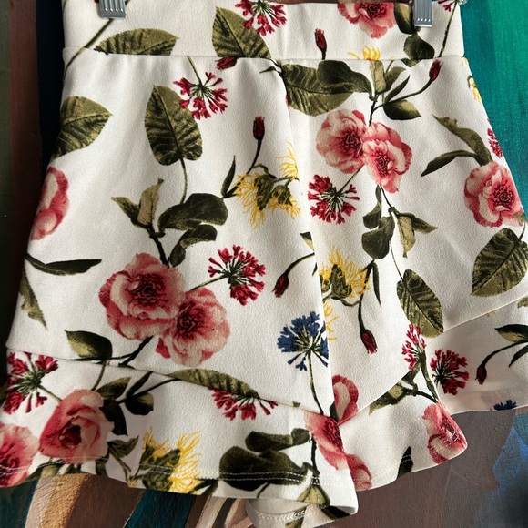 Mine High Waist Pink and Green Floral Shorts - Picture 8 of 15